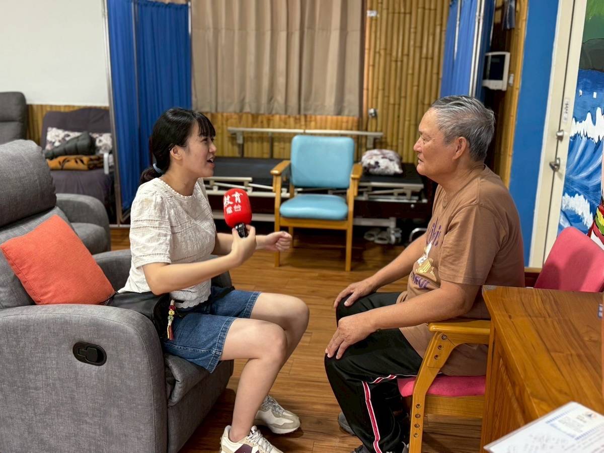 臺東縣私立耆福綜合式長照機構日常生活長輩分享從被照顧者成為志工