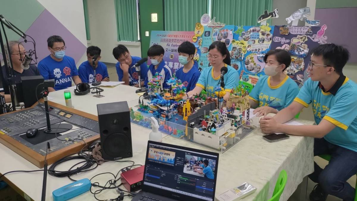 1140627陳易志 校長 訪問 ~ 石門國小 劉珍琳 校長、林柏宏 教務主任、蔡欣芸 指導老師、安南國中 陳盈全 主任、陳冠宇 學生、王辰恩 學生、瀛海中學 王柏凱 學生