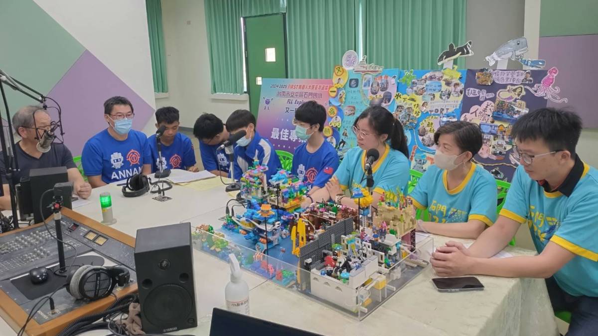 1140627陳易志 校長 訪問 ~ 石門國小 劉珍琳 校長、林柏宏 教務主任、蔡欣芸 指導老師、安南國中 陳盈全 主任、陳冠宇 學生、王辰恩 學生、瀛海中學 王柏凱 學生