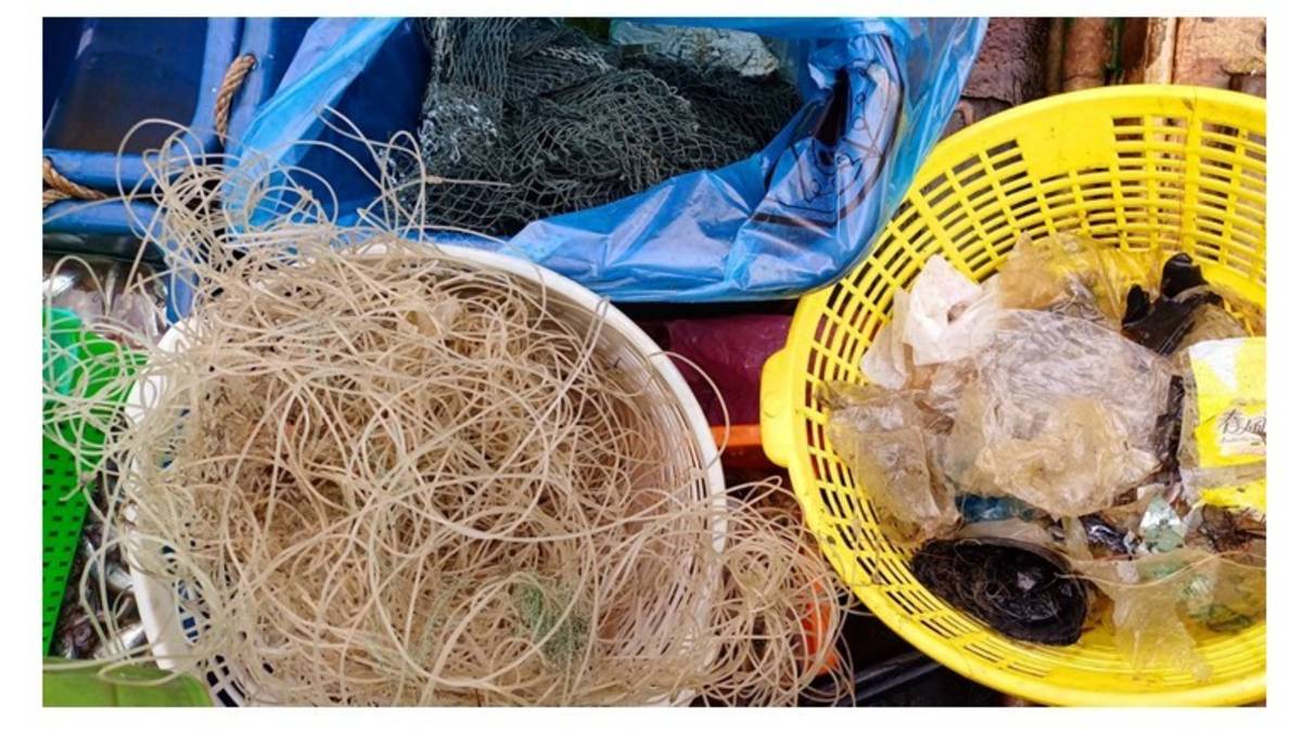 海洋垃圾很多來自漁船作業不慎遺落的器材或工具(黃士洋船長提供)