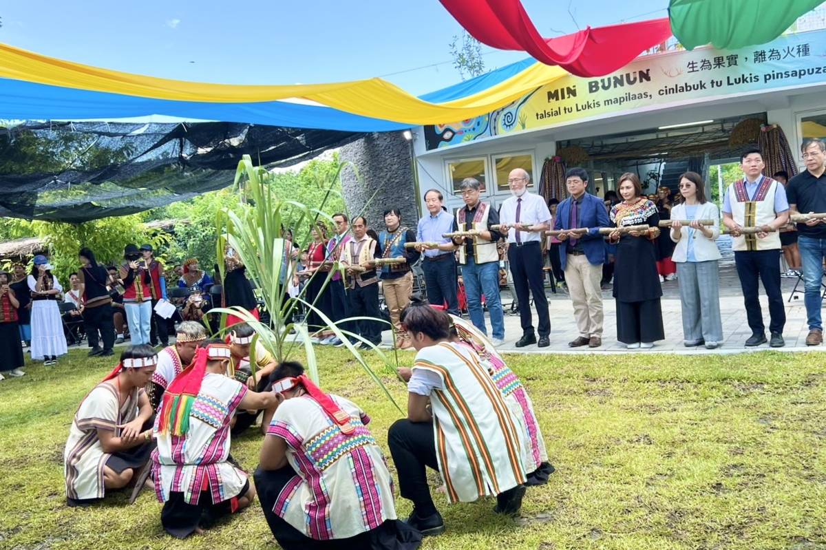 活動以山林祝福儀式、文化火祭、三方協力「文化三石灶」，象徵中央與地方政府攜手推動原民教育。
