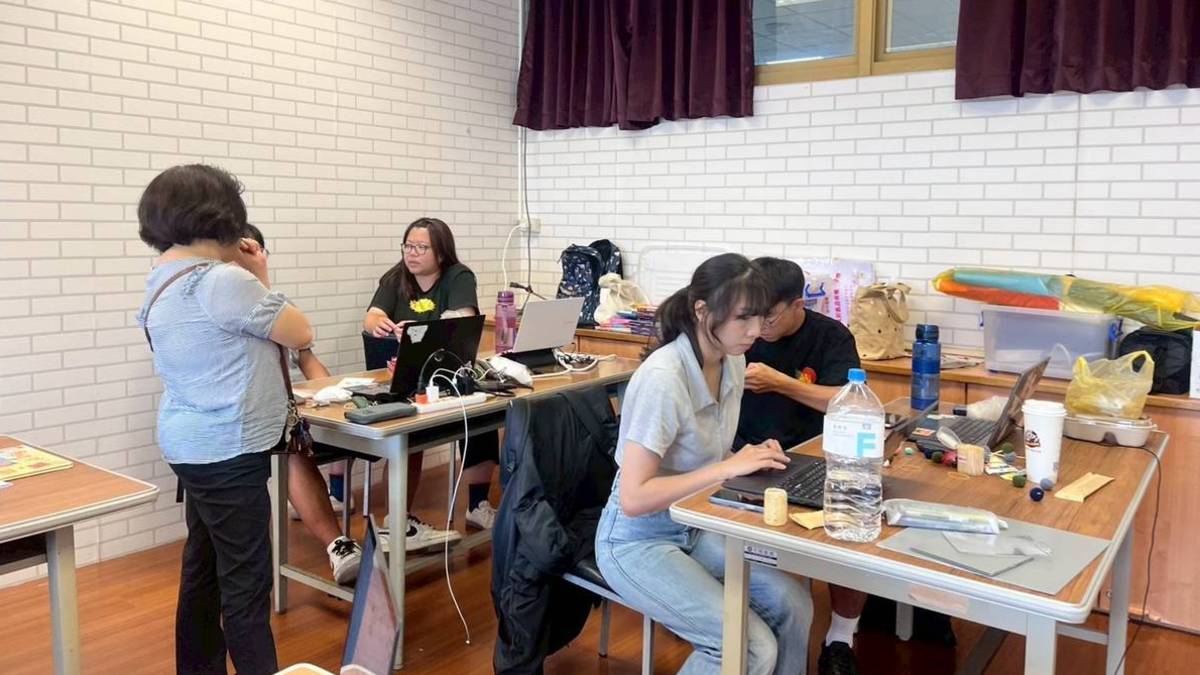 學生們集訓為國際志工做準備