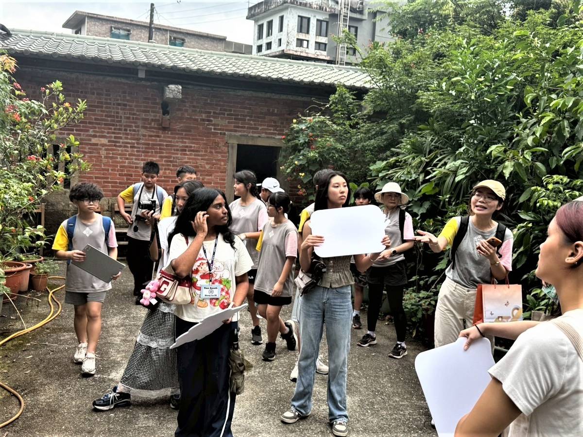 美國高中生參與大手牽小手雙溪走讀活動