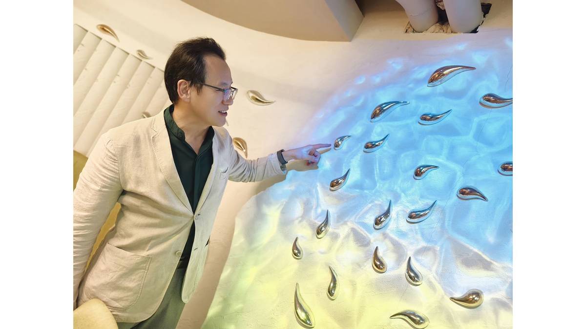 一家以魚為主題的餐廳，流動的光魚，展現新鮮與健康的飲食理念。(海洋生技公司執行副總兼學習長陳迪智先生)