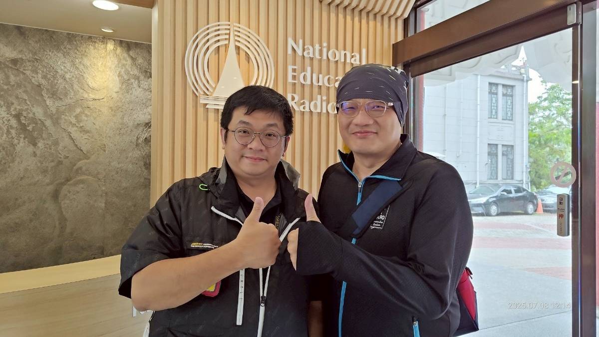生態防蚊與社會企業結合，為生態及社會服務。(圖左為友喜社創創辦人林立青、圖友為吳加雄博士).jpg