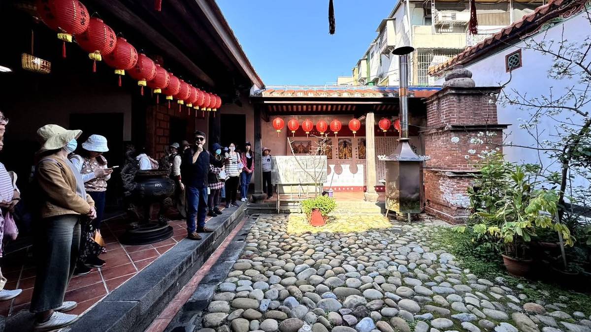 王校長帶領走讀文化園區