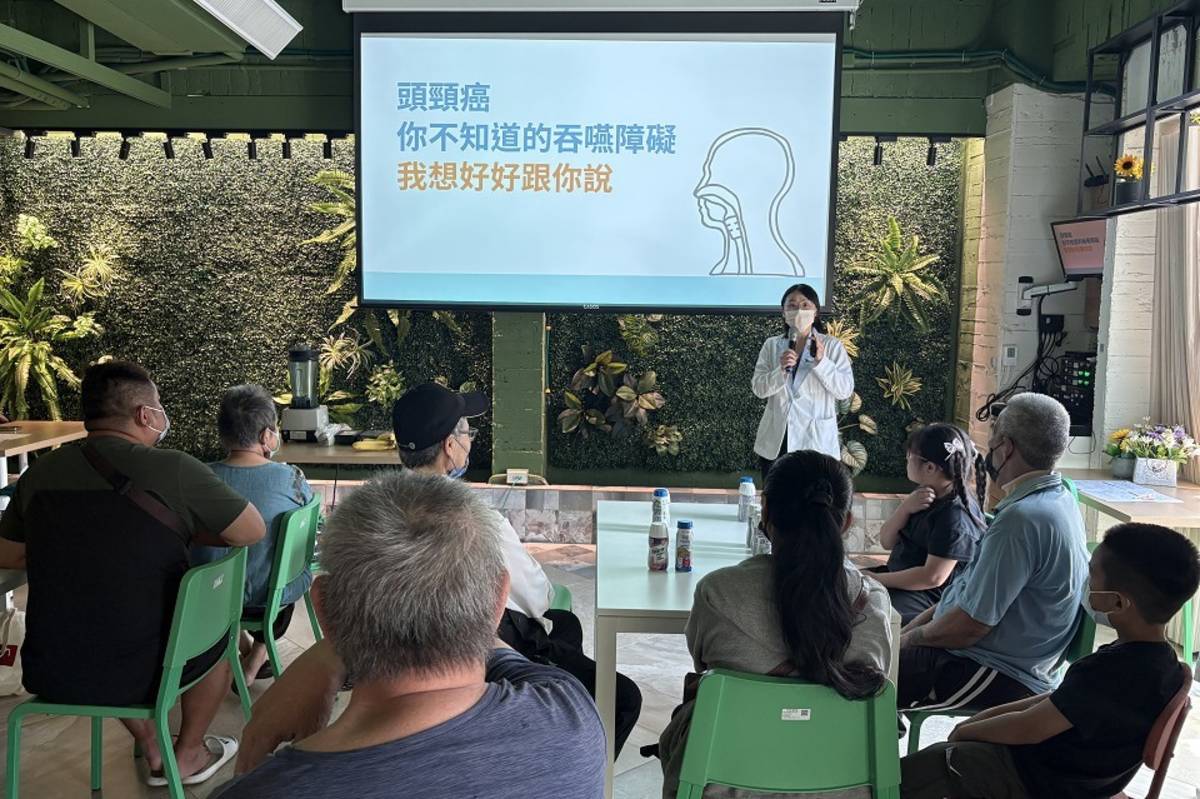 門諾醫院語言治療師張嚴云說明吞嚥困難的原因與改善之道