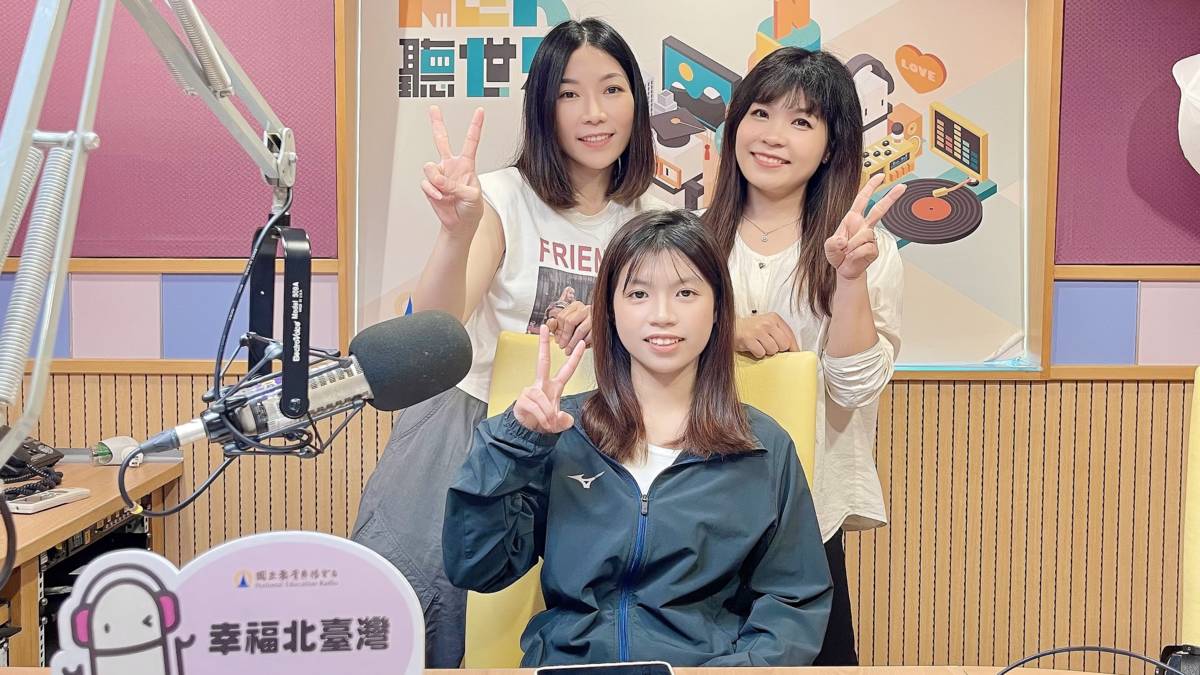 左起：玉水、湘涵、錦秀