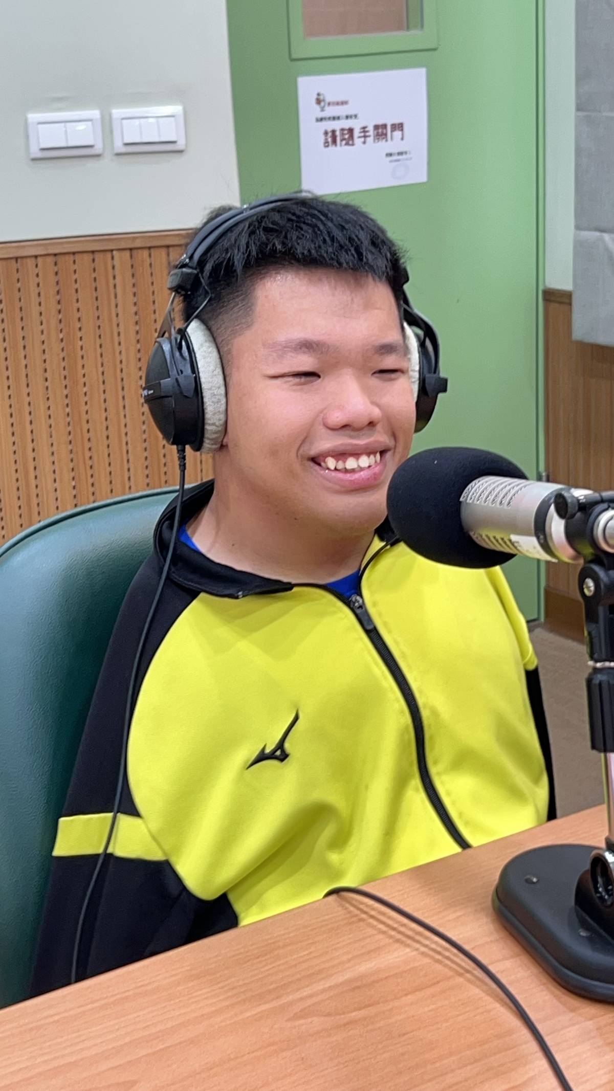 林育夙，2015、2025年總統教育獎得主