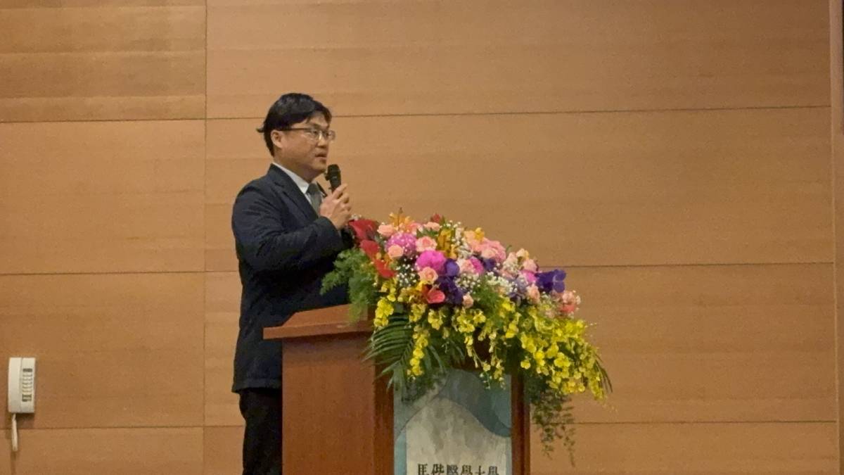 教育部常次朱俊彰致詞