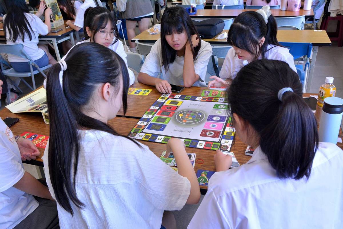 北市中山女中舉辦暑期財經素養營隊，協助高中生掌握金融趨勢