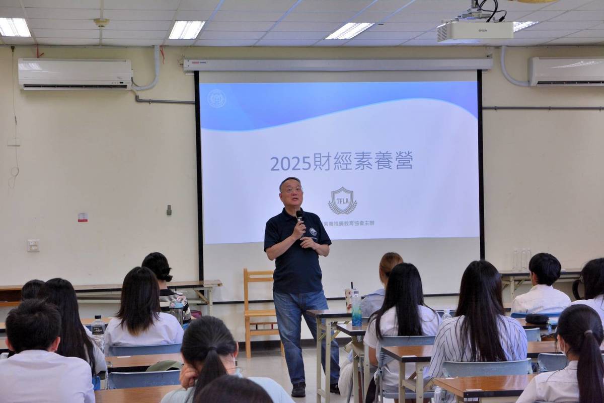 臺灣財經素養教育推廣協會理事長唐代彪表示，推廣財經教育需從教育扎根做起