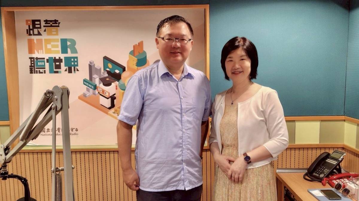 李德維董事長  謝若男主持人