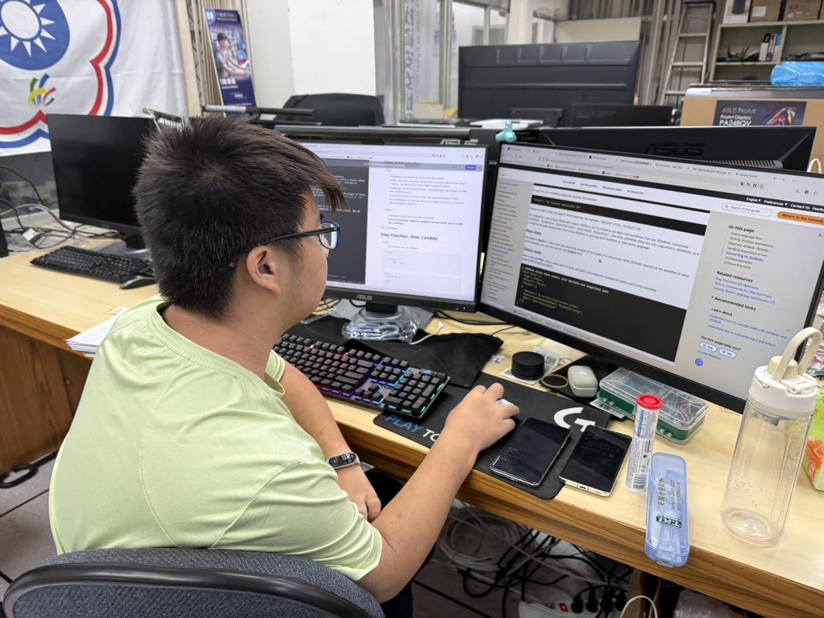 松山工農學生林品仲在第55屆全國技能競賽上榮獲雲端運算職類金牌