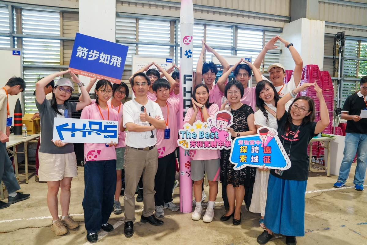 芳和實中學生展現極佳的自主學習、團隊合作與解決問題的能力