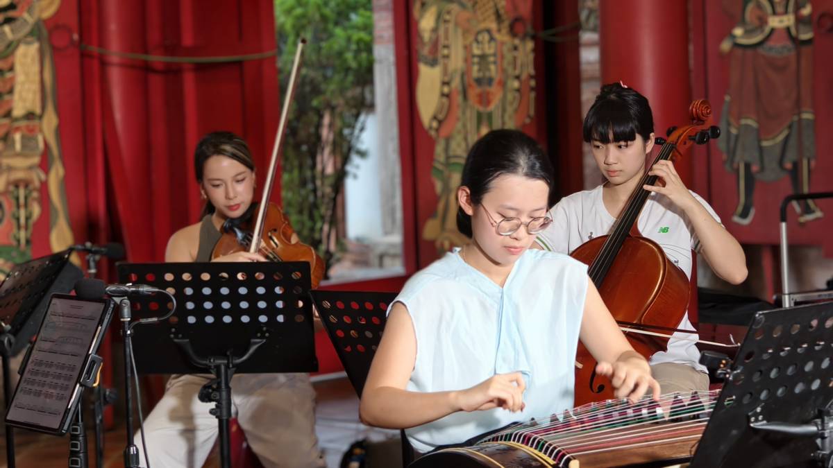 彰化青年返鄉舉辦廟埕音樂會