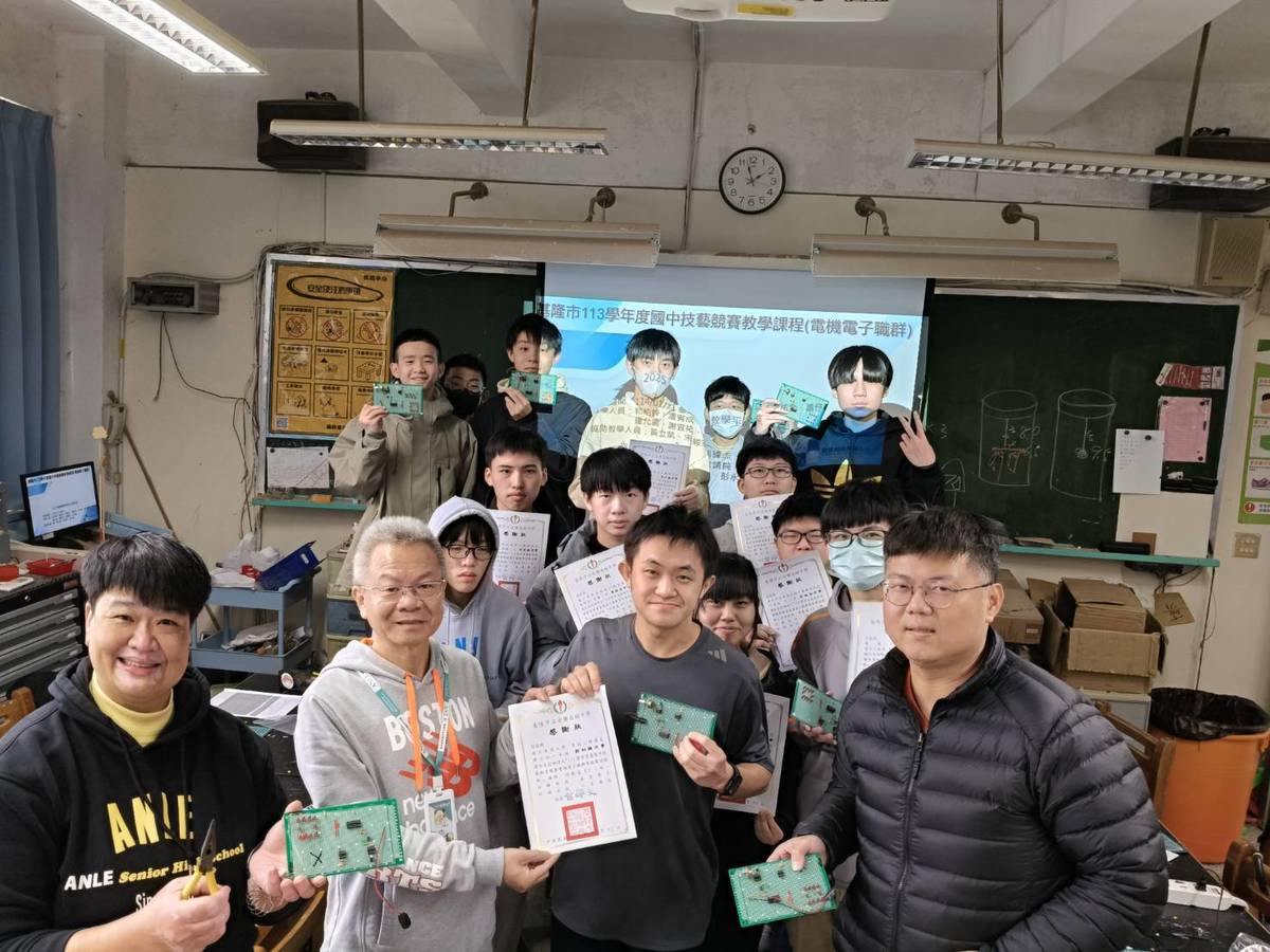 郭柏鋒目前就讀博士攻讀AI領域，仍定期回母校指導學弟妹技藝競賽。(技專校院招生專業化總辦公室提供)