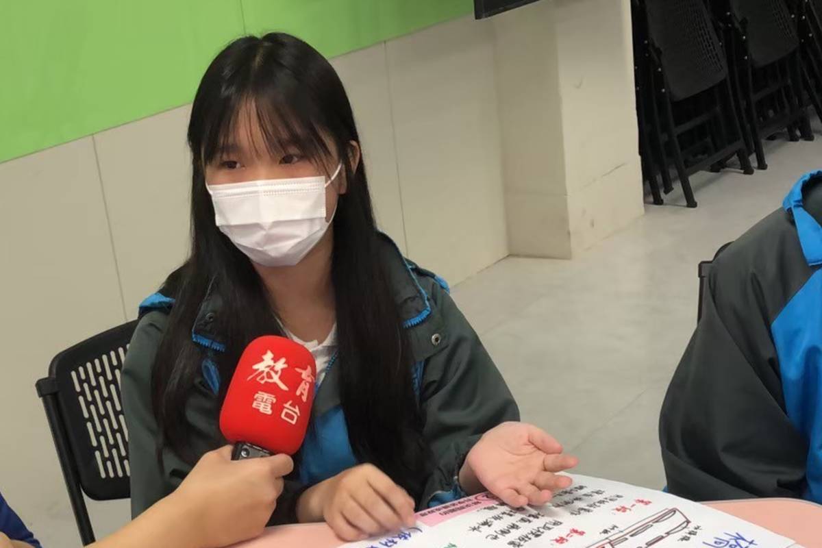 即使對程式語言不熟悉，學生蘇品瑄仍願意學習，期望從學習中獲得成就感

