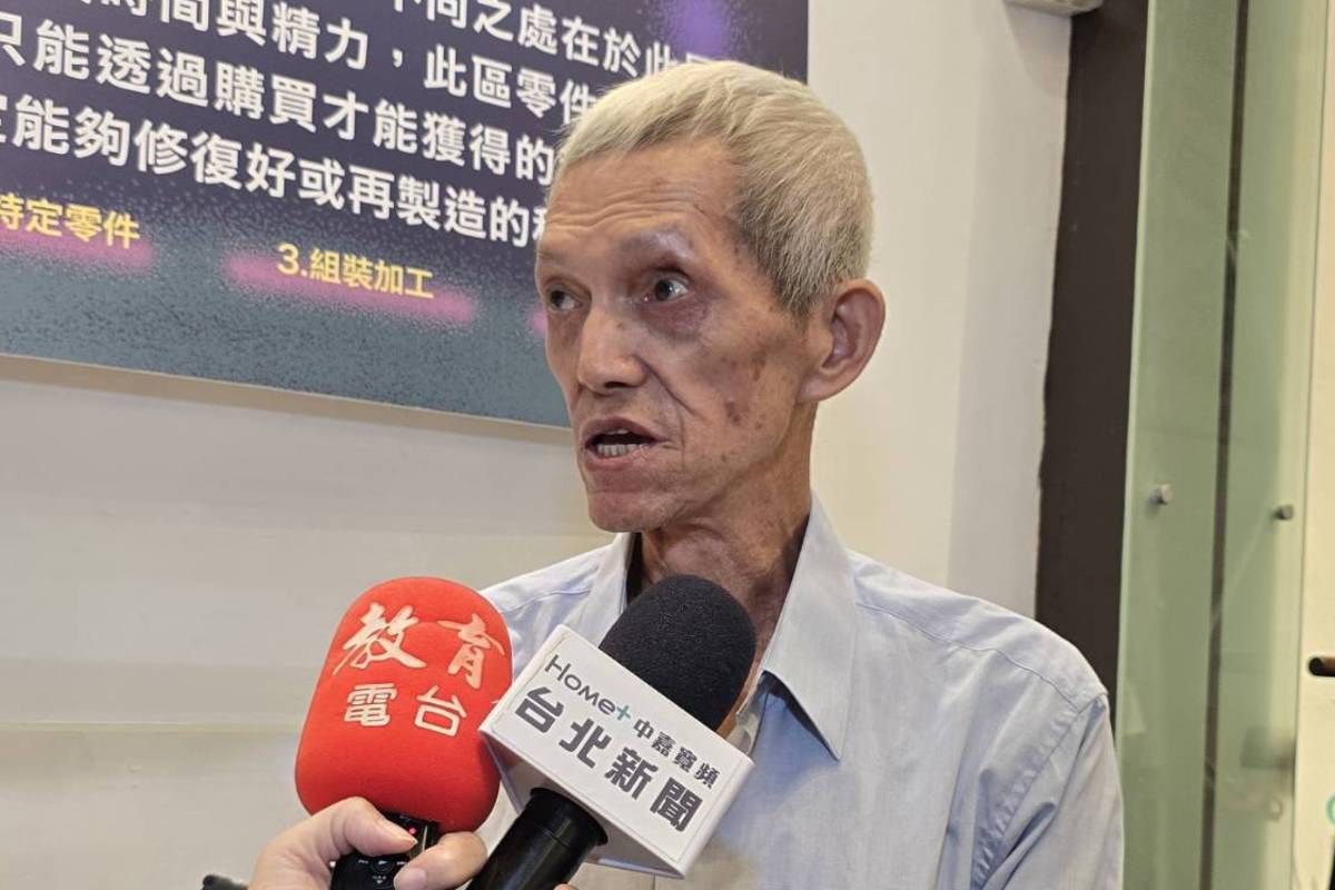 李昇兩老師用磁鐵、螺絲、公仔碎片等，結合物理與電機知識，重新創作成新的玩具