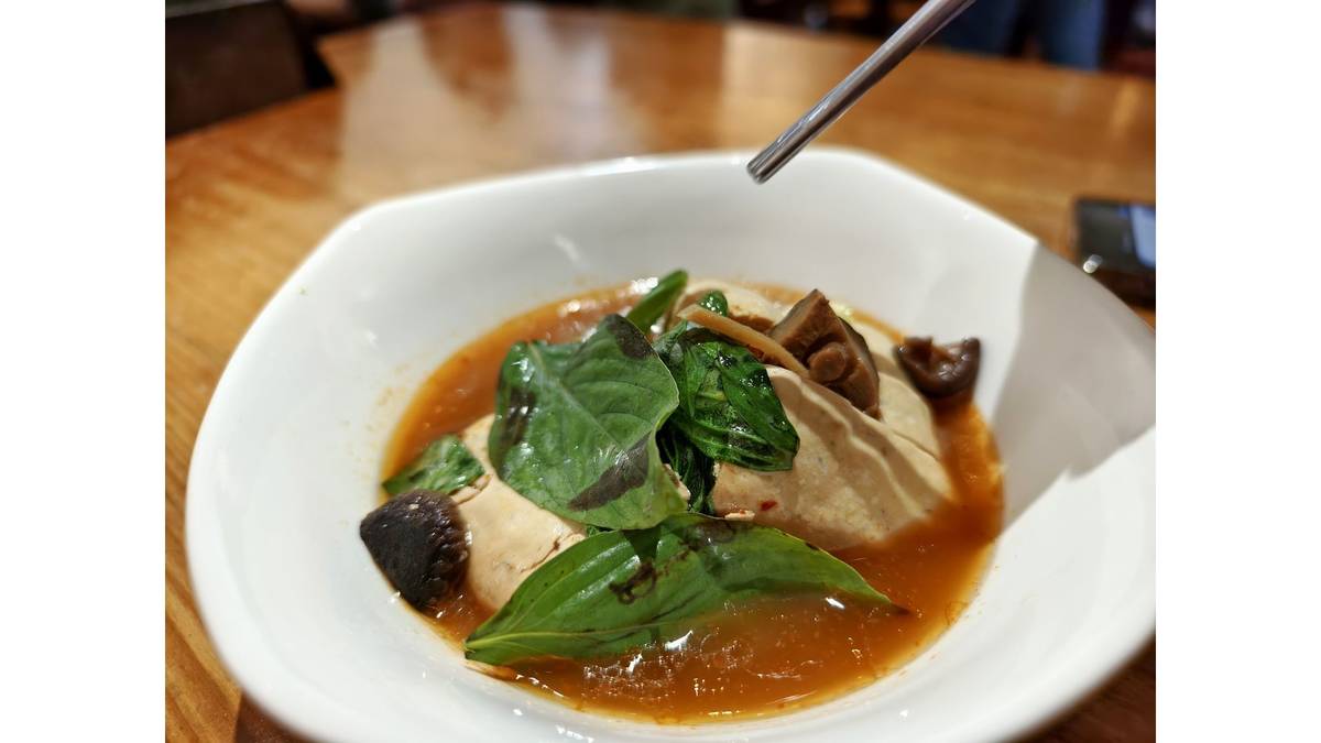 南機場夜市，禾甲 - 蒸臭豆腐
