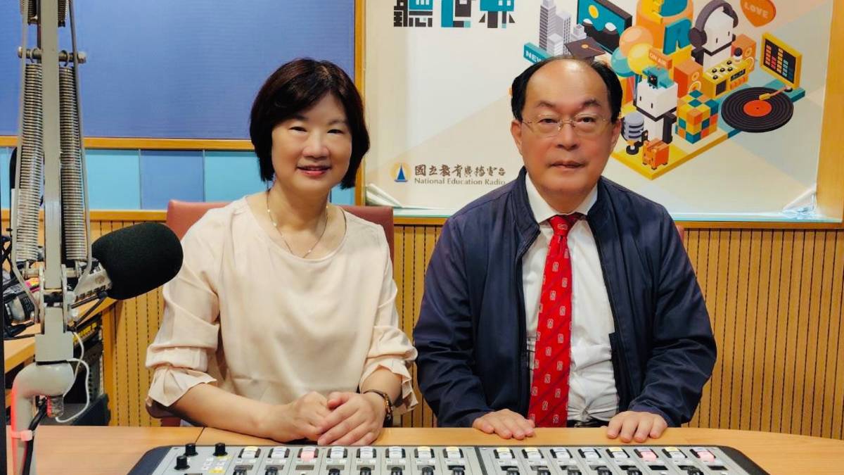 謝若男主持人    李飛鵬教授