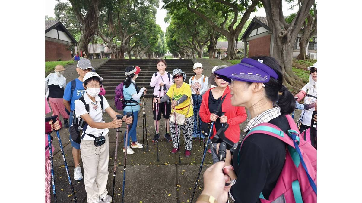 東海大學英文老師林靜美導覽東海大學