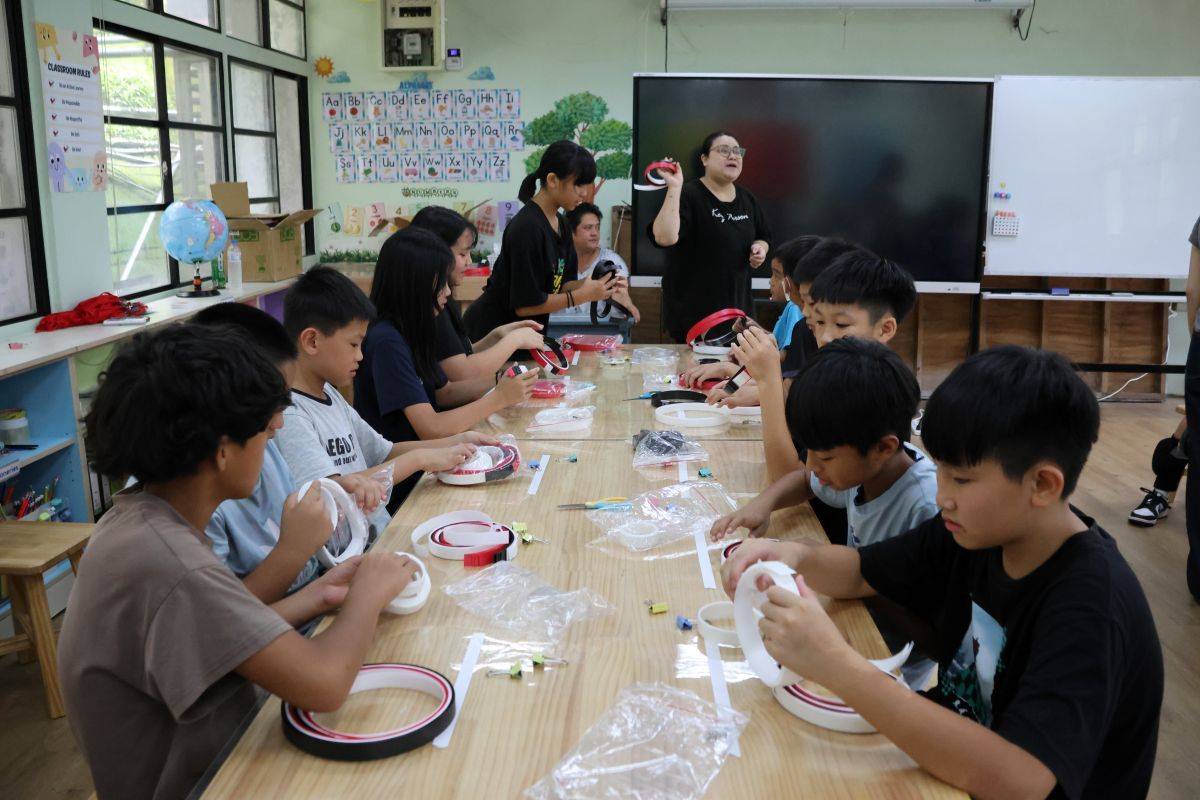 桃園市復興區高義國小舉辦「桃園市原住民兒童及少年成長營」，學生體驗竹編工藝
