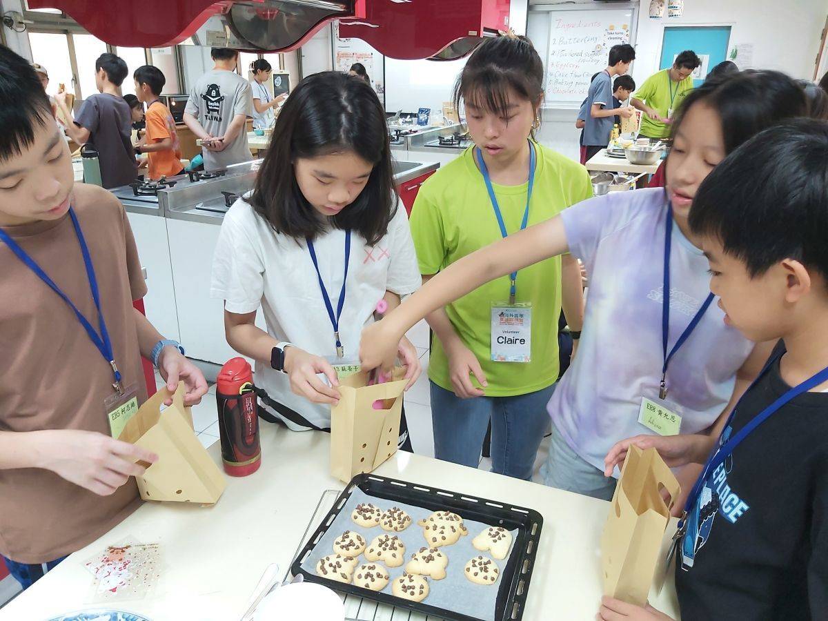 學生手作巧克力豆餅乾