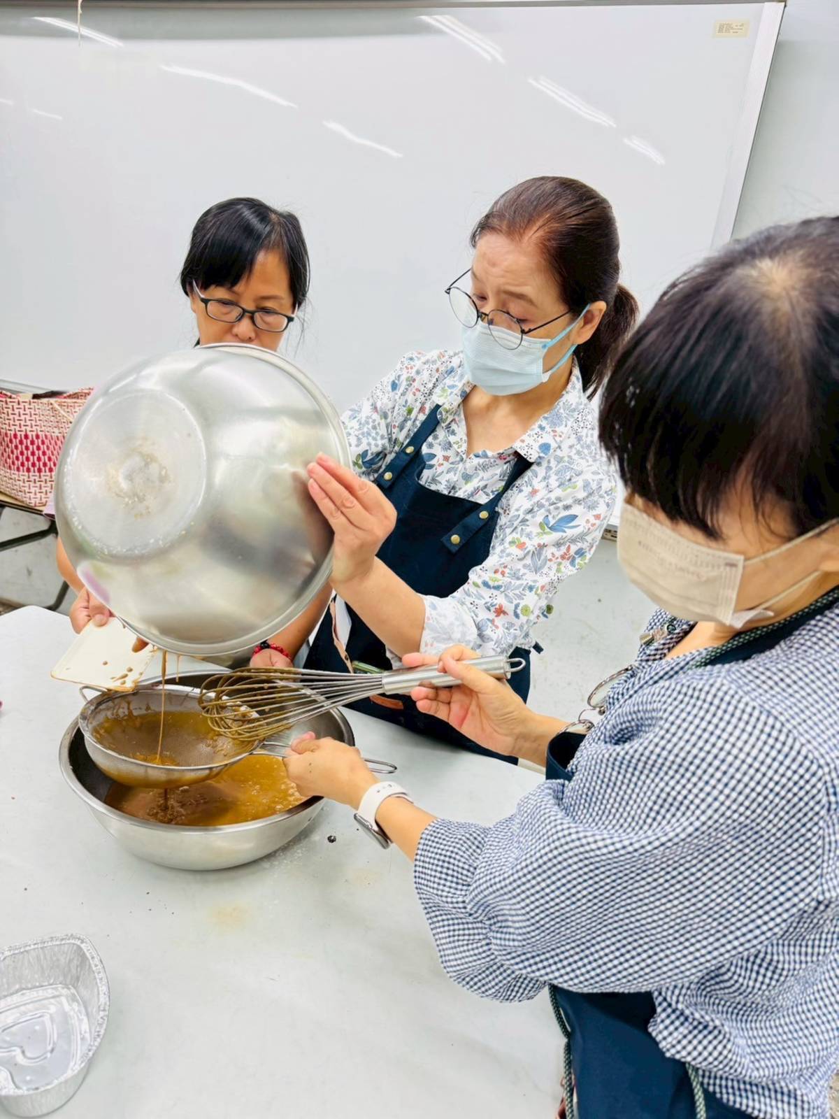 社大開設暖心中式麵點課程-用最簡單的方式，做出最健康又美味的料理 (北市教育局提供)