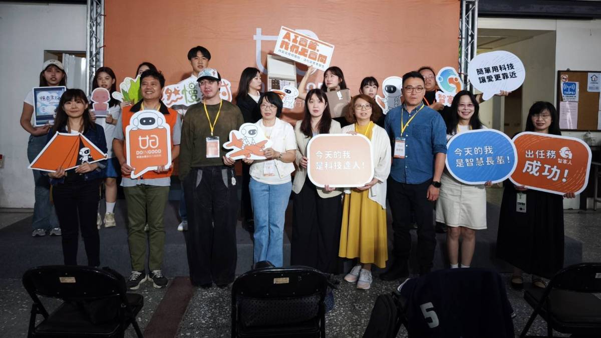 中原大學廣告行銷服務課成果發表活動。