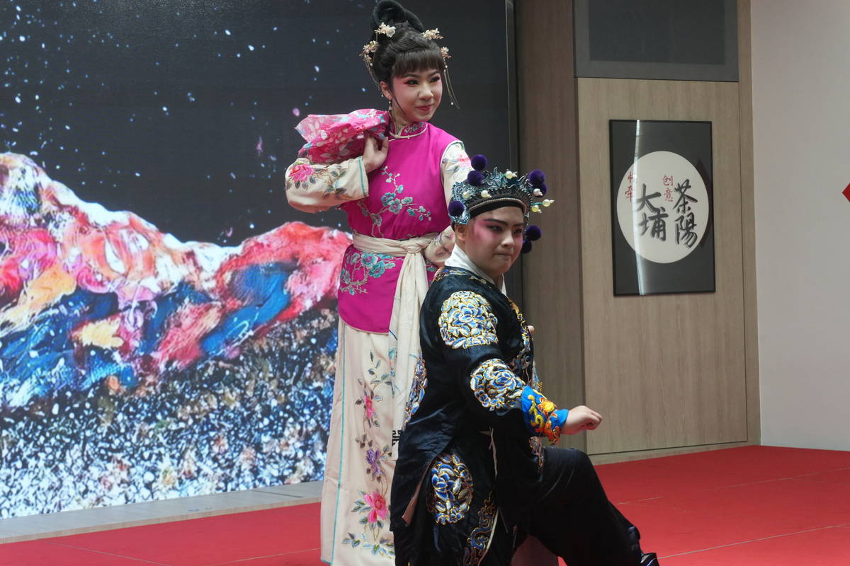 臺北客家青年以動態演出與靜態展覽呈現對客家文化的獨特觀察