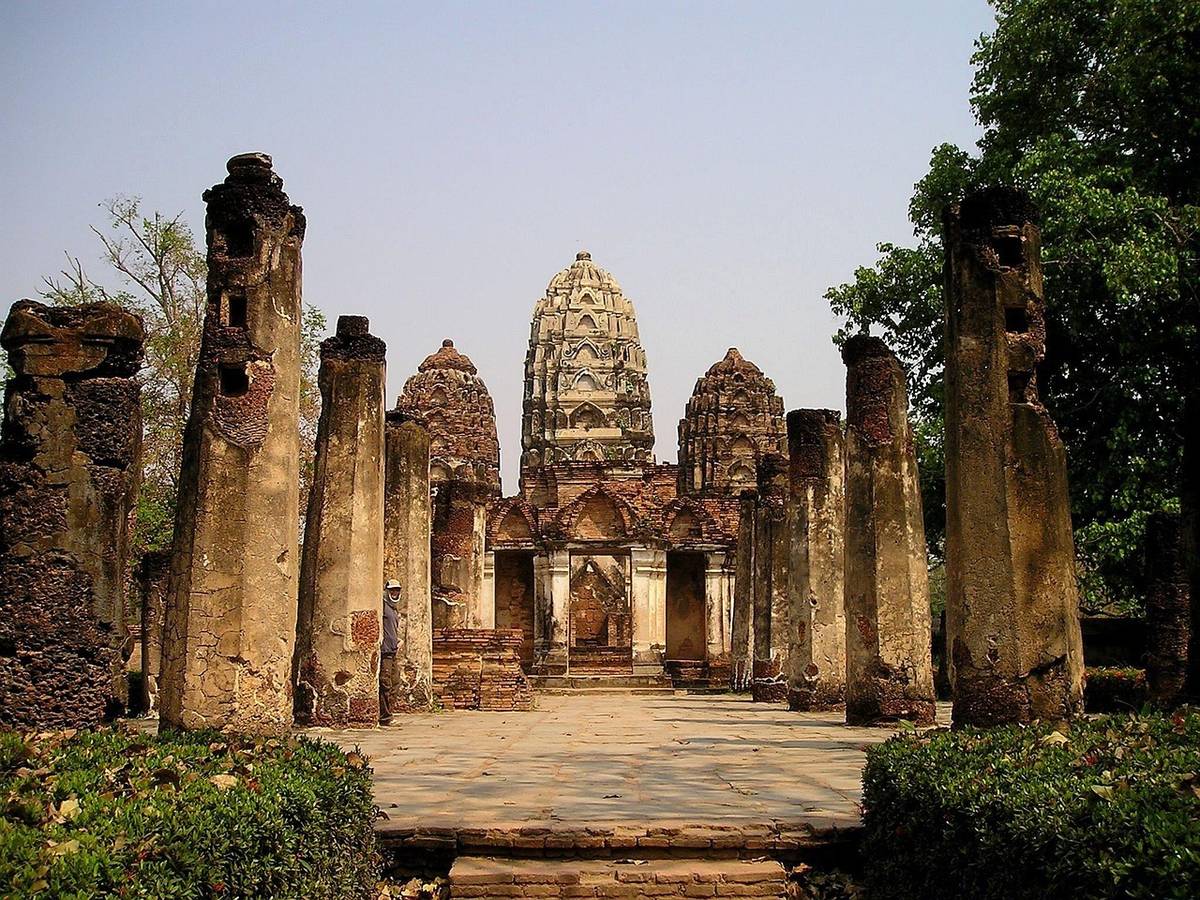 Southeast Asia has a real grip on me. From the very first time I went there, it was a fulfillment of my childhood fantasies of the way travel should be.
