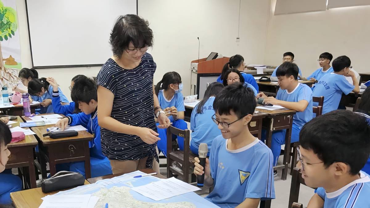 2025師鐸獎得主-國立金門高中蘇詠晴老師