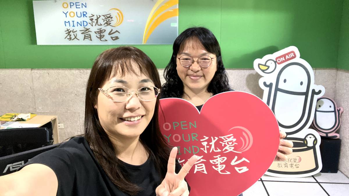 親師互相配合能使新生更快適應校園生活