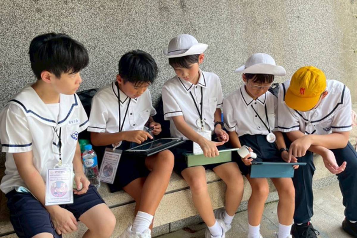 隨著「實小外交官」小學生的導覽，來賓更深刻認識這場交流亮點永續臺中小京都踏查。