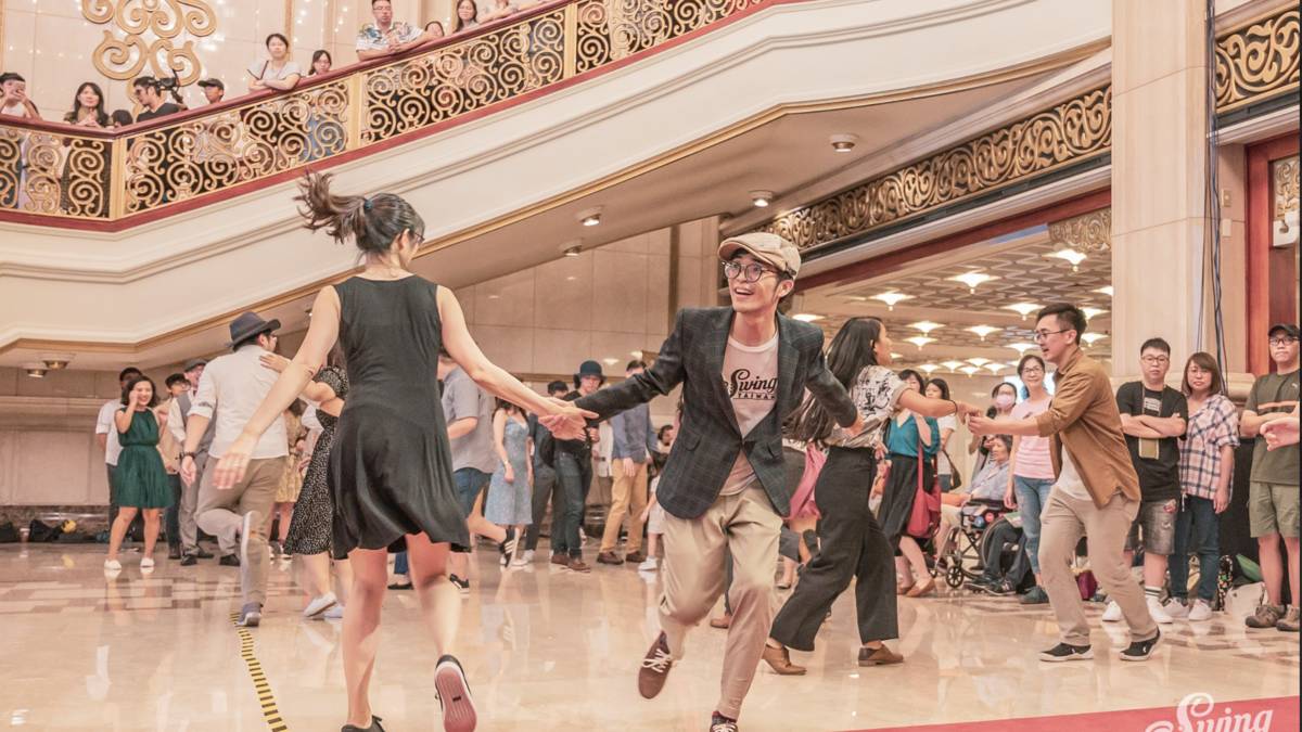 圖4-3 端端主持之教育電台心動時刻節目專訪Wade | 林漢威
SwingTaiwan 社交舞與搖擺舞學校  創辦人 