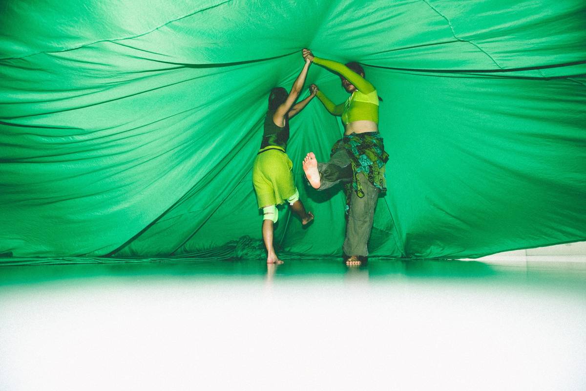 《拉什麼龐克II：檳榔綠La_XXX_Punk_II_Betel_Nut_Green》排練照。（陳藝堂攝影，陳彥斌提供） 