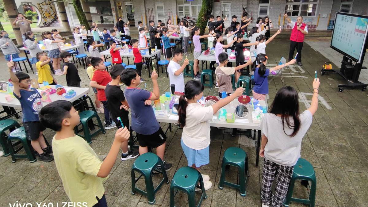 113學年度「口腔保健績優學校遴選」-特優-新北市瑞芳區瑞亭國小-全校共刷宣誓一生守護牙齒