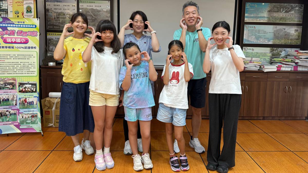 113學年度「口腔保健績優學校遴選」-特優-新北市瑞芳區瑞亭國小-採訪合照