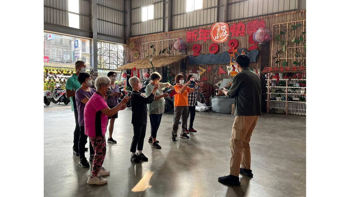 戴家銘，結合文化與教育的創新旅程，讓影像不僅講述小城故事，更成為改變生活的重要工具。