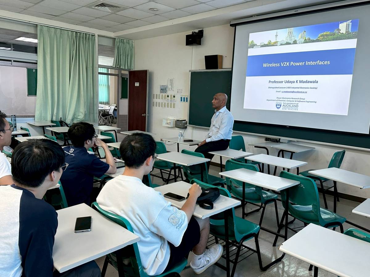 泰達電子國際生碩士學位學程計畫上課，攜手培育頂尖學生。(臺科大提供)