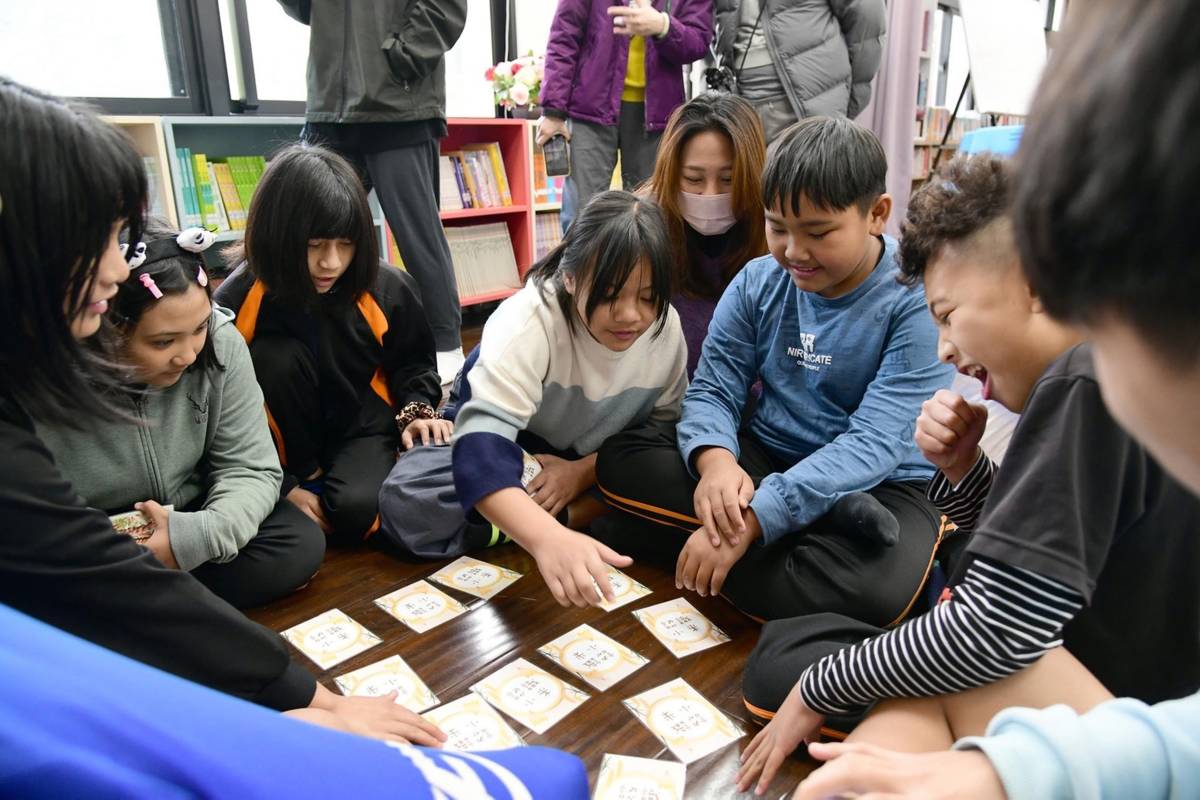 藉由小米食農卡牌記憶大挑戰，學生輕鬆學習相關農業知識與飲食文化，提升學習成效。