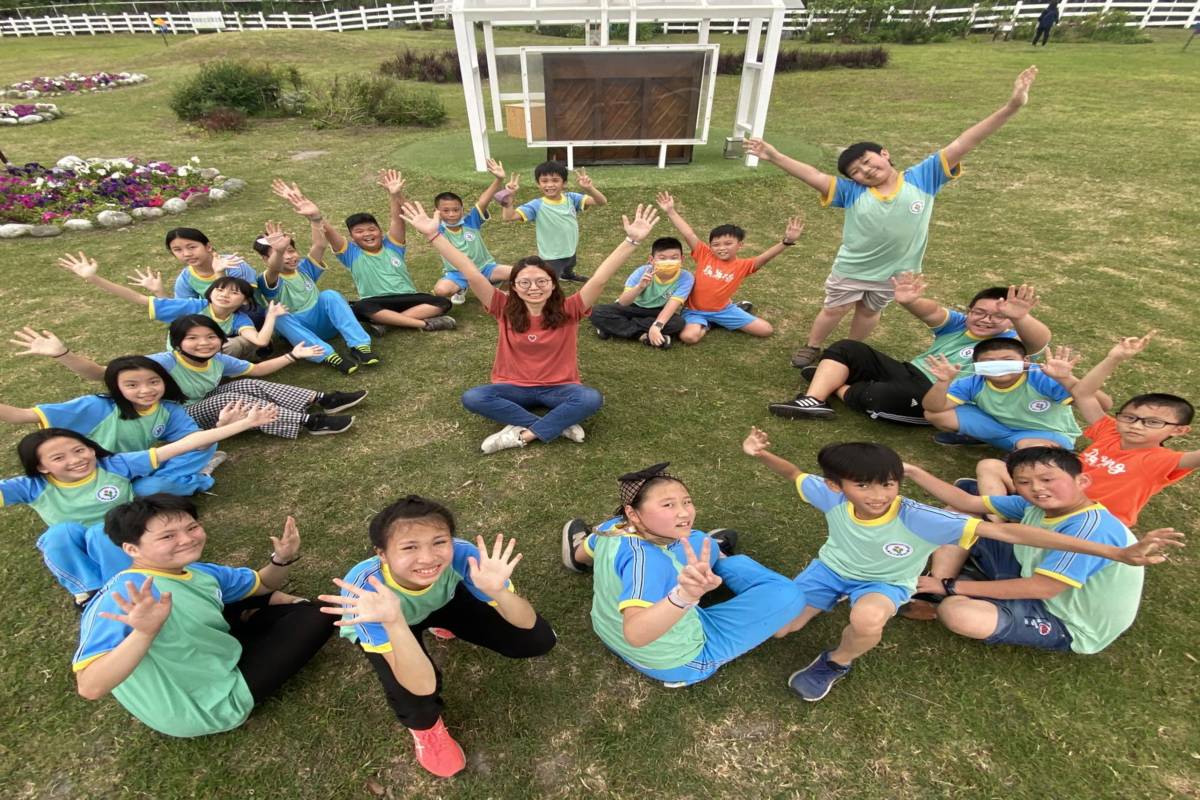 邱怡菁開始變很厲害，帶著學生多元學習，讓孩子眼神閃閃發光