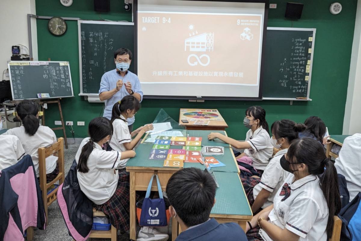 張萬春將SDGs（聯合國永續發展目標）議題融入課程