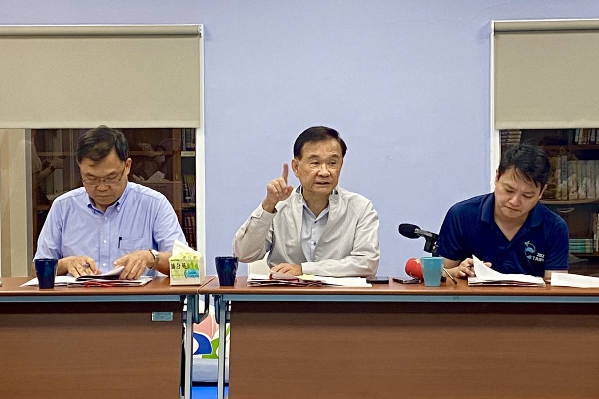 臺北市教育局湯志民局長表示，為深化教師支持體系，每學年最高10次免費諮商服務
