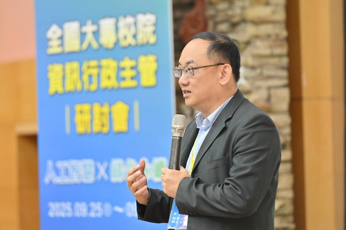 教育部資科司吳穎沺司長致詞時指出，永續發展理念應融入數位基礎建設，兼顧能源效率、碳排管理與社會責任，以建構具韌性的校園數位生態。