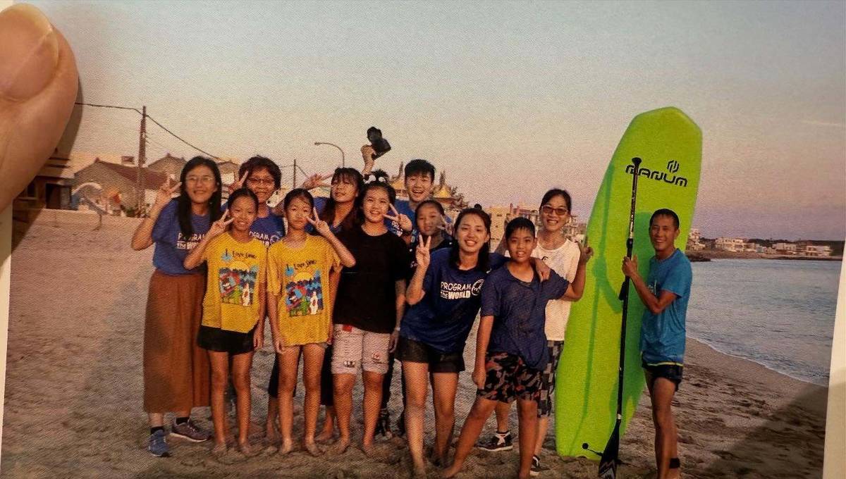 看見家鄉的旅程，號召青年隊輔到澎湖與實里國小的孩子們一起記錄澎湖紀錄片。