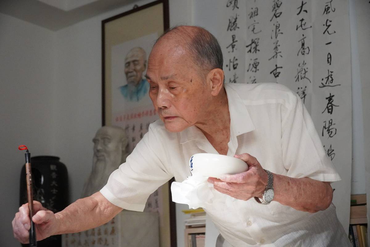 詩書合一的書藝家蔣夢龍，將書法之篆、隸、楷、行、草五體融會貫通