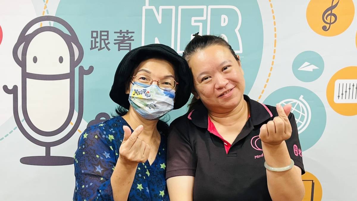 牧心智能發展中心主任許惠雅指出，牧心結合臺東的社福團體，把月餅送到各個角落的個案手中。