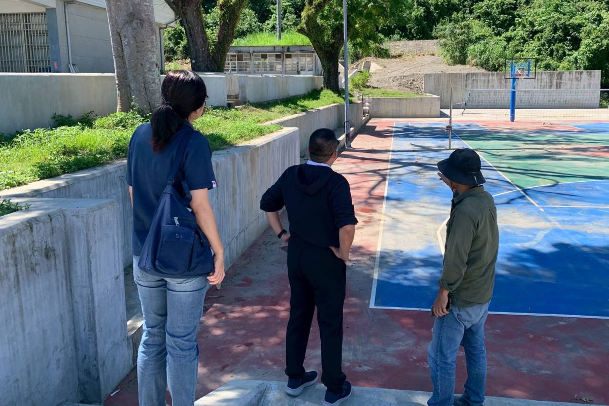強烈颱風樺加沙挾帶豪雨，臺東縣共有19所國中小學傳出災損，臺東縣政府啟動跨局處合作，到海端鄉各校進行會勘。